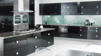 Geniş Mutfaklarda Siyah Mutfak Dolabı Modelleri